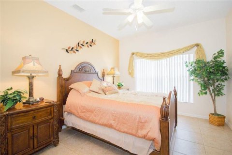 House in Davenport, Florida 5 bedrooms, 224.08 sq.m. № 1576359 - photo 15