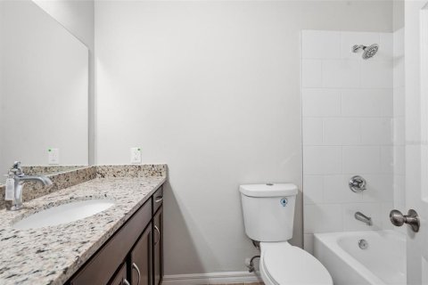 Touwnhouse à vendre à Bradenton, Floride: 3 chambres, 119.1 m2 № 2216945 - photo 21