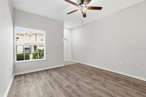 Touwnhouse à vendre à Bradenton, Floride: 3 chambres, 119.1 m2 № 2216945 - photo 5