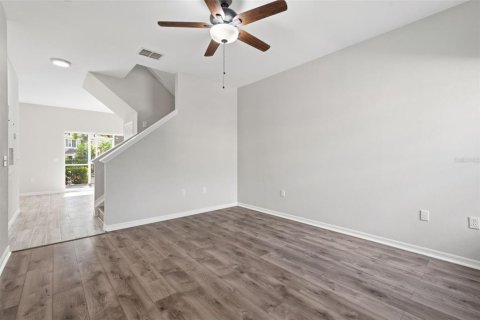 Touwnhouse à vendre à Bradenton, Floride: 3 chambres, 119.1 m2 № 2216945 - photo 4