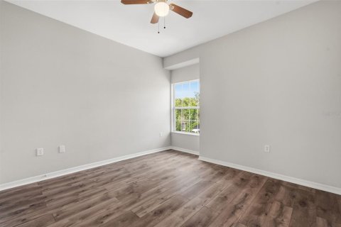 Touwnhouse à vendre à Bradenton, Floride: 3 chambres, 119.1 m2 № 2216945 - photo 19