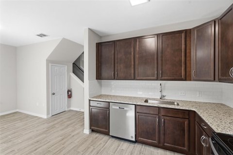 Touwnhouse à vendre à Bradenton, Floride: 3 chambres, 119.1 m2 № 2216945 - photo 8