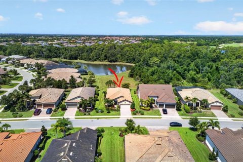Casa en venta en Bradenton, Florida, 2 dormitorios, 184.88 m2 № 2138570 - foto 2