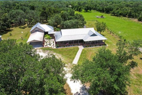 House in Arcadia, Florida 4 bedrooms, 272.02 sq.m. № 1790010 - photo 3