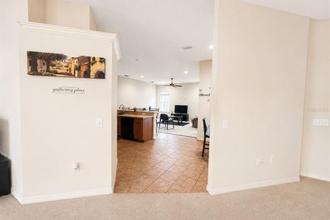 House in Lakeland, Florida 3 bedrooms, 231.05 sq.m. № 2195494 - photo 4