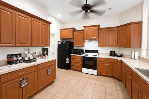 House in Lakeland, Florida 3 bedrooms, 231.05 sq.m. № 2195494 - photo 7