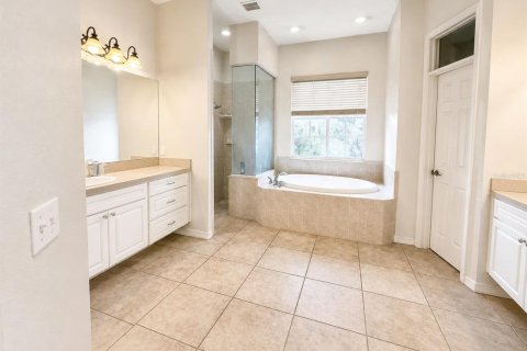House in Lakeland, Florida 3 bedrooms, 231.05 sq.m. № 2195494 - photo 19