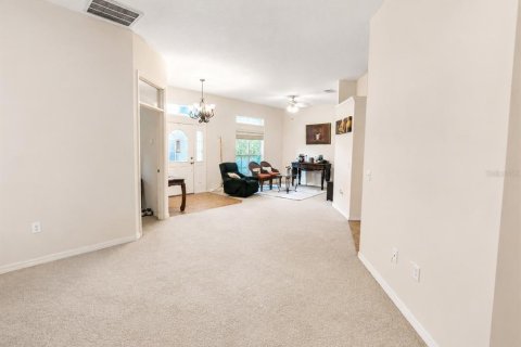 House in Lakeland, Florida 3 bedrooms, 231.05 sq.m. № 2195494 - photo 2