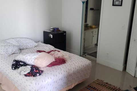 Copropriété à vendre à North Miami, Floride: 2 chambres, 97.55 m2 № 1788924 - photo 10