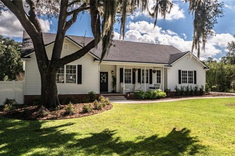 Villa ou maison à vendre à Lakeland, Floride: 4 chambres, 211.45 m2 № 2421601 - photo 2