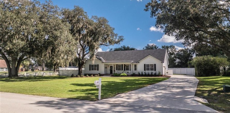 Villa ou maison à Lakeland, Floride 4 chambres, 211.45 m2 № 2421601