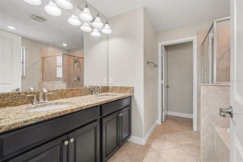 Casa en venta en Wesley Chapel, Florida, 4 dormitorios, 187.94 m2 № 2116378 - foto 18
