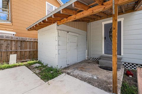Casa en venta en Tampa, Florida, 3 dormitorios, 89.19 m2 № 1775556 - foto 6