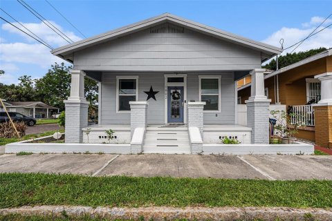 Casa en venta en Tampa, Florida, 3 dormitorios, 89.19 m2 № 1775556 - foto 2