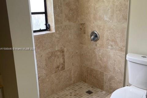 Apartamento en alquiler en Miami, Florida, 2 dormitorios, 123.93 m2 № 1857308 - foto 6