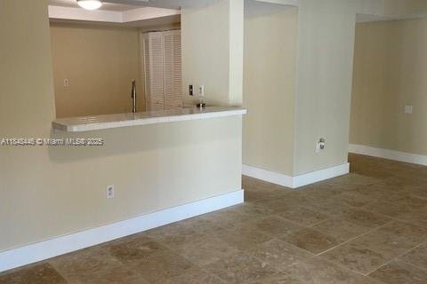 Apartamento en alquiler en Miami, Florida, 2 dormitorios, 123.93 m2 № 1857308 - foto 5