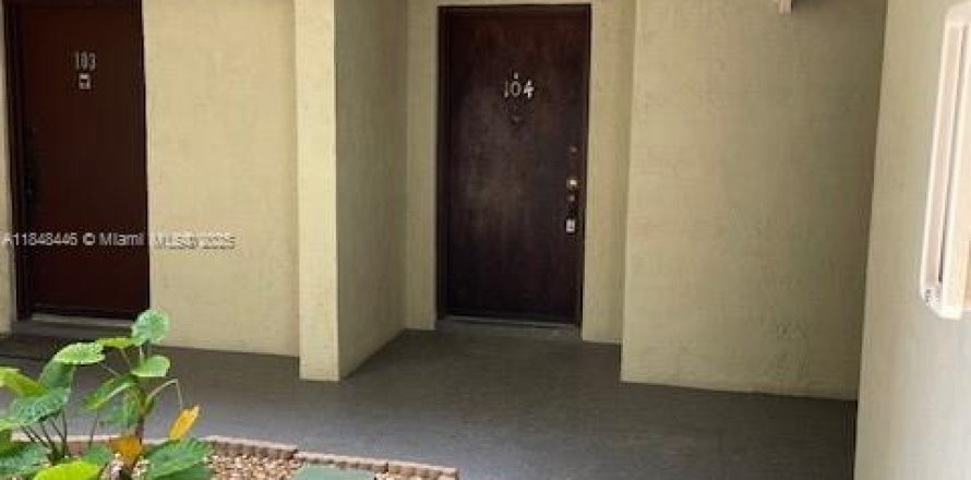 Apartamento en Miami, Florida 2 dormitorios, 123.93 m2 № 1857308