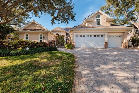 Casa en Saint Petersburg, Florida 5 dormitorios, 422.52 m2 № 2121449