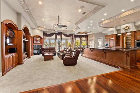 Villa ou maison à vendre à Saint Petersburg, Floride: 5 chambres, 422.52 m2 № 2121449 - photo 8