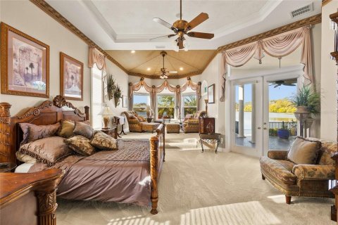 Villa ou maison à vendre à Saint Petersburg, Floride: 5 chambres, 422.52 m2 № 2121449 - photo 21