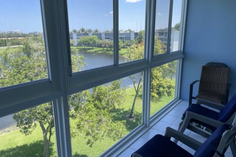 Copropriété à louer à Boca Raton, Floride: 2 chambres, 85.1 m2 № 1215981 - photo 1