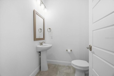Townhouse in Orlando, Florida 4 bedrooms, 214.6 sq.m. № 2277319 - photo 13