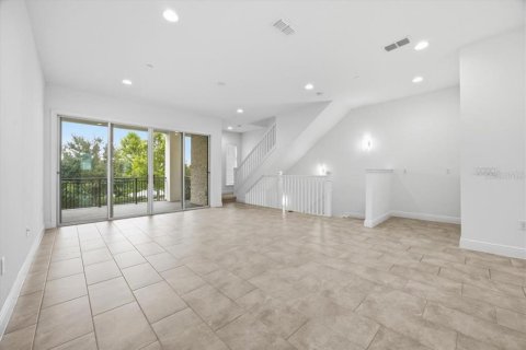 Townhouse in Orlando, Florida 4 bedrooms, 214.6 sq.m. № 2277319 - photo 10