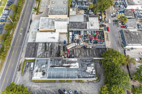 Купить коммерческую недвижимость в Холливуд, Флорида № 1982945 - фото 14