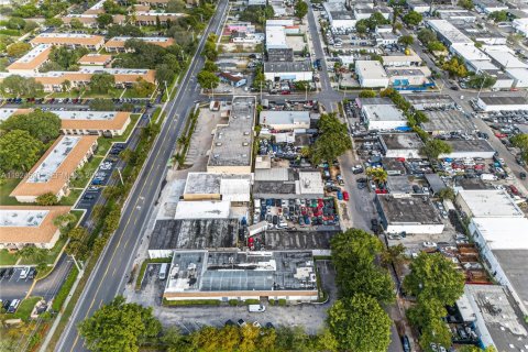 Купить коммерческую недвижимость в Холливуд, Флорида № 1982945 - фото 19