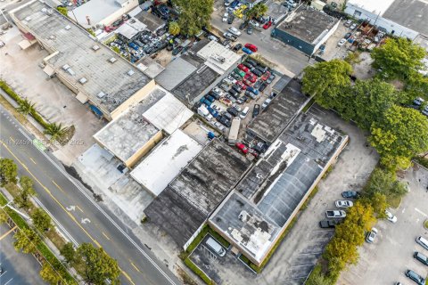 Купить коммерческую недвижимость в Холливуд, Флорида № 1982945 - фото 15