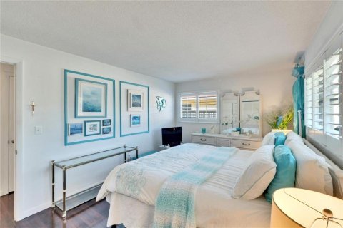 House in Clearwater, Florida 2 bedrooms, 111.3 sq.m. № 1733034 - photo 10