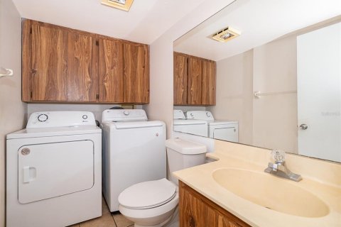 Copropriété à louer à Orlando, Floride: 2 chambres, 119.38 m2 № 1843233 - photo 10