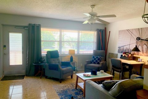 Copropriété à vendre à West Palm Beach, Floride: 1 chambre, 60.01 m2 № 2077495 - photo 12