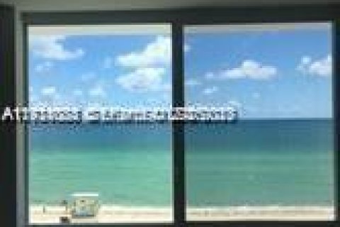 Снять в аренду кондоминиум в Майами-Бич, Флорида 1 спальня, 58.81м2, № 1992400 - фото 7