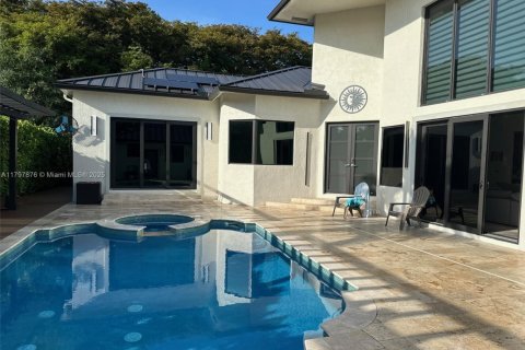 House in Miramar, Florida 5 bedrooms, 340.67 sq.m. № 1696673 - photo 8