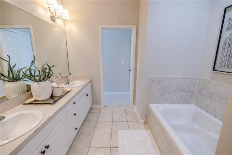 Adosado en venta en Indian Shores, Florida, 3 dormitorios, 171.87 m2 № 2221831 - foto 28