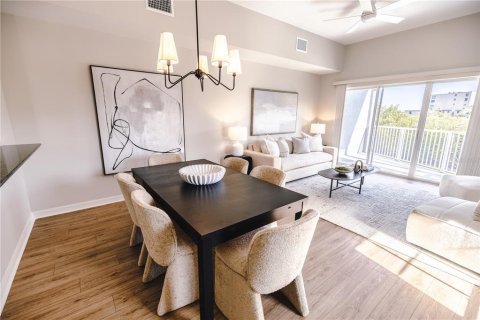 Adosado en venta en Indian Shores, Florida, 3 dormitorios, 171.87 m2 № 2221831 - foto 8