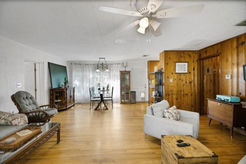 Villa ou maison à vendre à Fruitland Park, Floride: 3 chambres, 137.77 m2 № 2220167 - photo 3