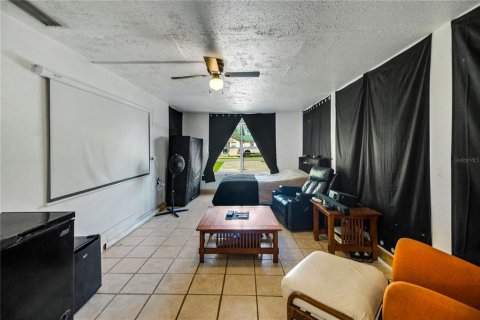 Villa ou maison à vendre à Fruitland Park, Floride: 3 chambres, 137.77 m2 № 2220167 - photo 27
