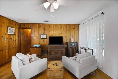 Villa ou maison à vendre à Fruitland Park, Floride: 3 chambres, 137.77 m2 № 2220167 - photo 5