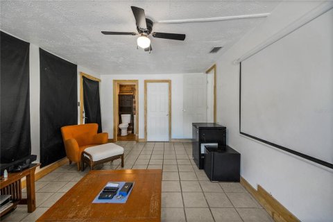 Villa ou maison à vendre à Fruitland Park, Floride: 3 chambres, 137.77 m2 № 2220167 - photo 28
