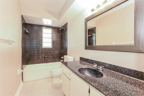 Casa en venta en Winter Park, Florida, 3 dormitorios, 137.77 m2 № 2222862 - foto 14