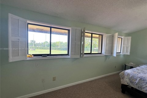 Снять в аренду кондоминиум в Дорал, Флорида 3 спальни, 184.23м2, № 1948333 - фото 14