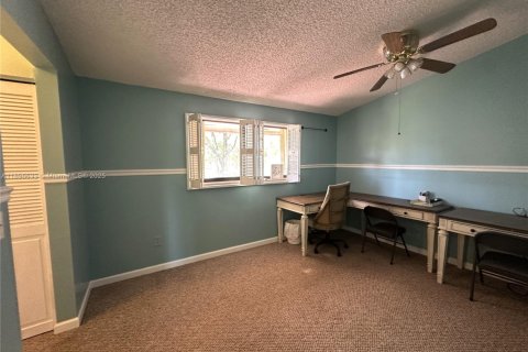 Снять в аренду кондоминиум в Дорал, Флорида 3 спальни, 184.23м2, № 1948333 - фото 18