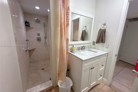 Снять в аренду кондоминиум в Дорал, Флорида 3 спальни, 184.23м2, № 1948333 - фото 24