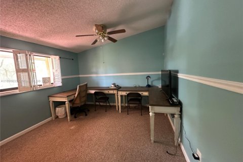 Снять в аренду кондоминиум в Дорал, Флорида 3 спальни, 184.23м2, № 1948333 - фото 19