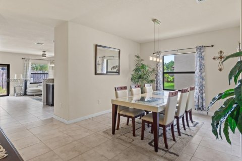 Casa en venta en Homestead, Florida, 4 dormitorios, 175.03 m2 № 2378697 - foto 5