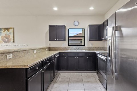 Casa en venta en Homestead, Florida, 4 dormitorios, 175.03 m2 № 2378697 - foto 8
