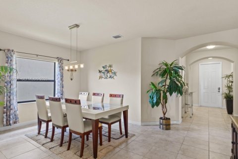 Casa en venta en Homestead, Florida, 4 dormitorios, 175.03 m2 № 2378697 - foto 4