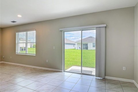 Villa ou maison à vendre à Sanford, Floride: 5 chambres, 243.96 m2 № 1786151 - photo 14